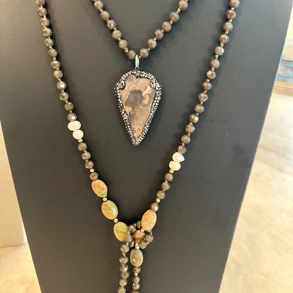 One of a kind - Smoky Quartz, Pearl, Ocean Jasper with Flint Arrowhead - Picture 3 of 4